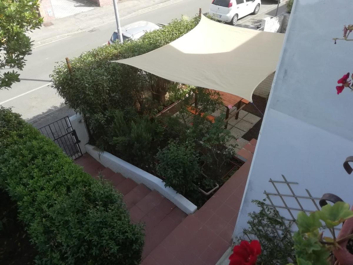 La Casetta Dei Grilli - Accanto Alle Terme Di Venturina E 10" Dal Mare Вентурина Терме Екстериор снимка